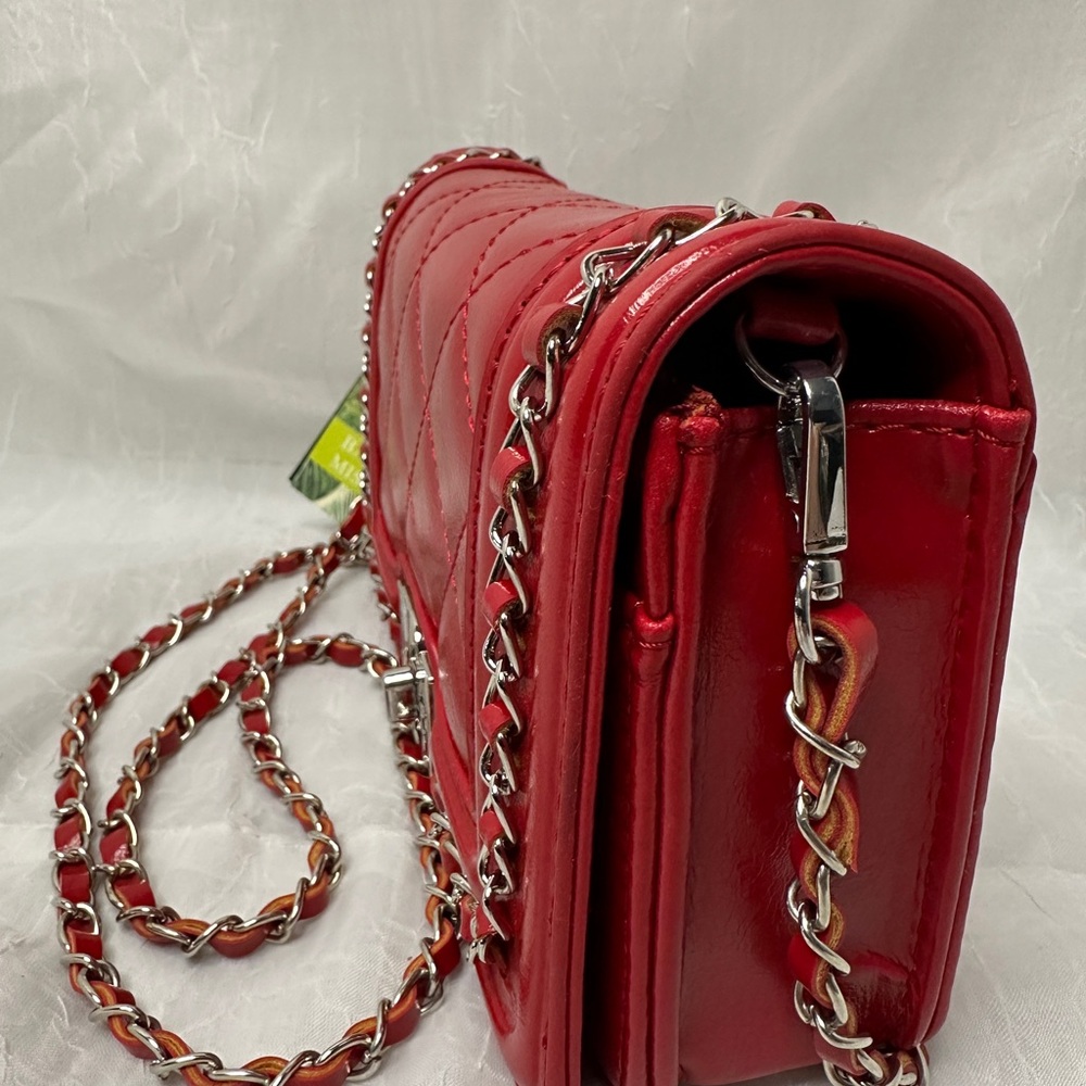 Badgley Mischka Red Quilted Crossbody Bag - Picture 3 of 6